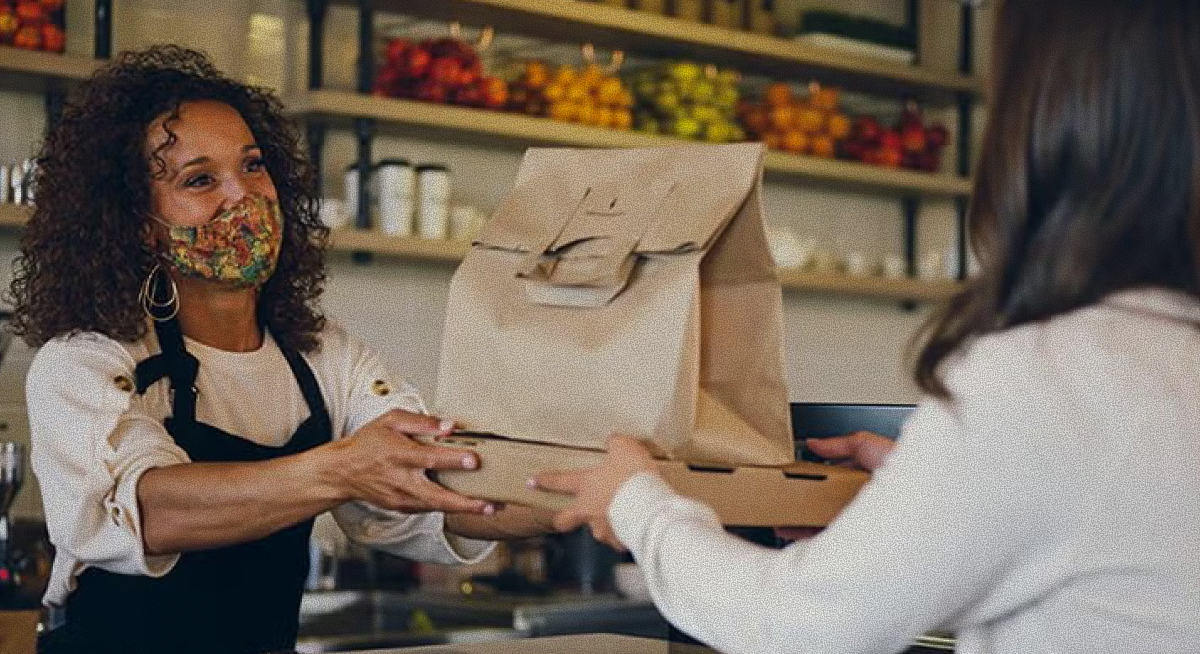 Restaurant customers using rewards and online ordering